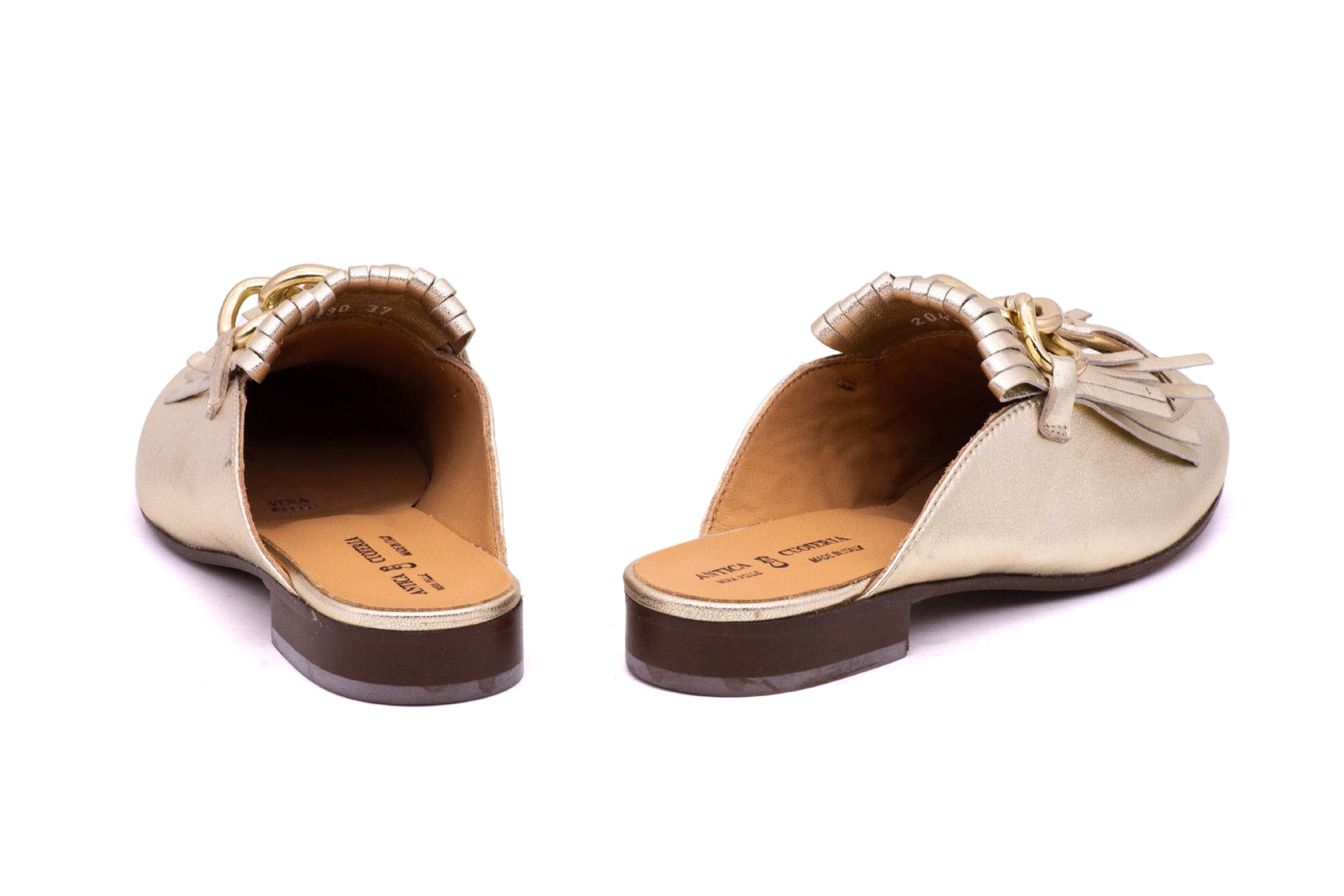 Slipper laminato con frangia