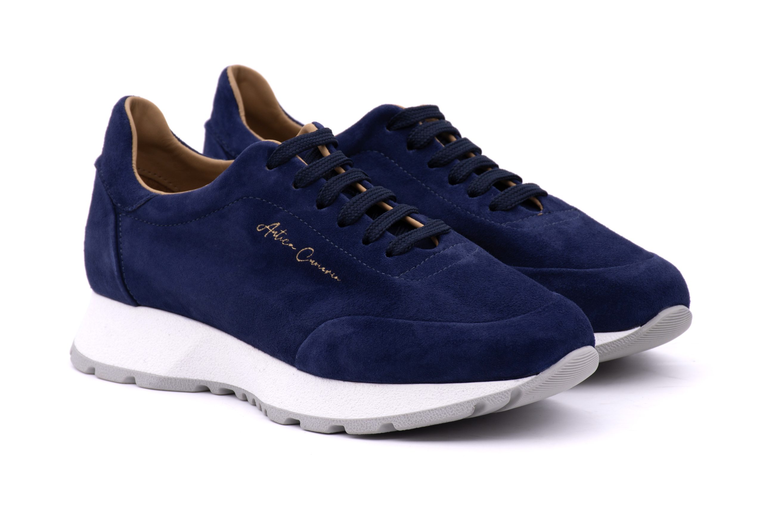 Sneaker scamosciata 22505