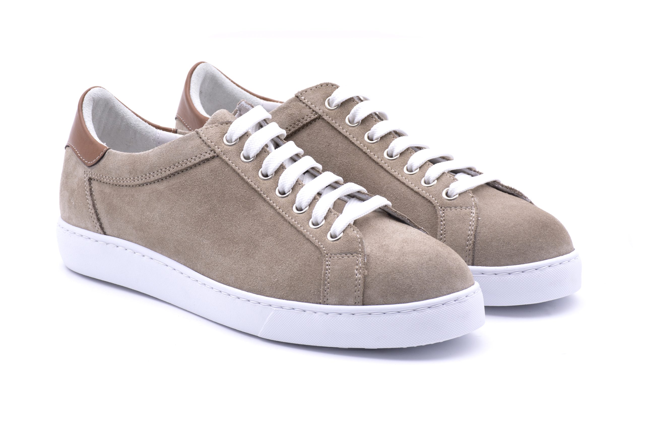Sneaker pelle scamosciata intrecciata