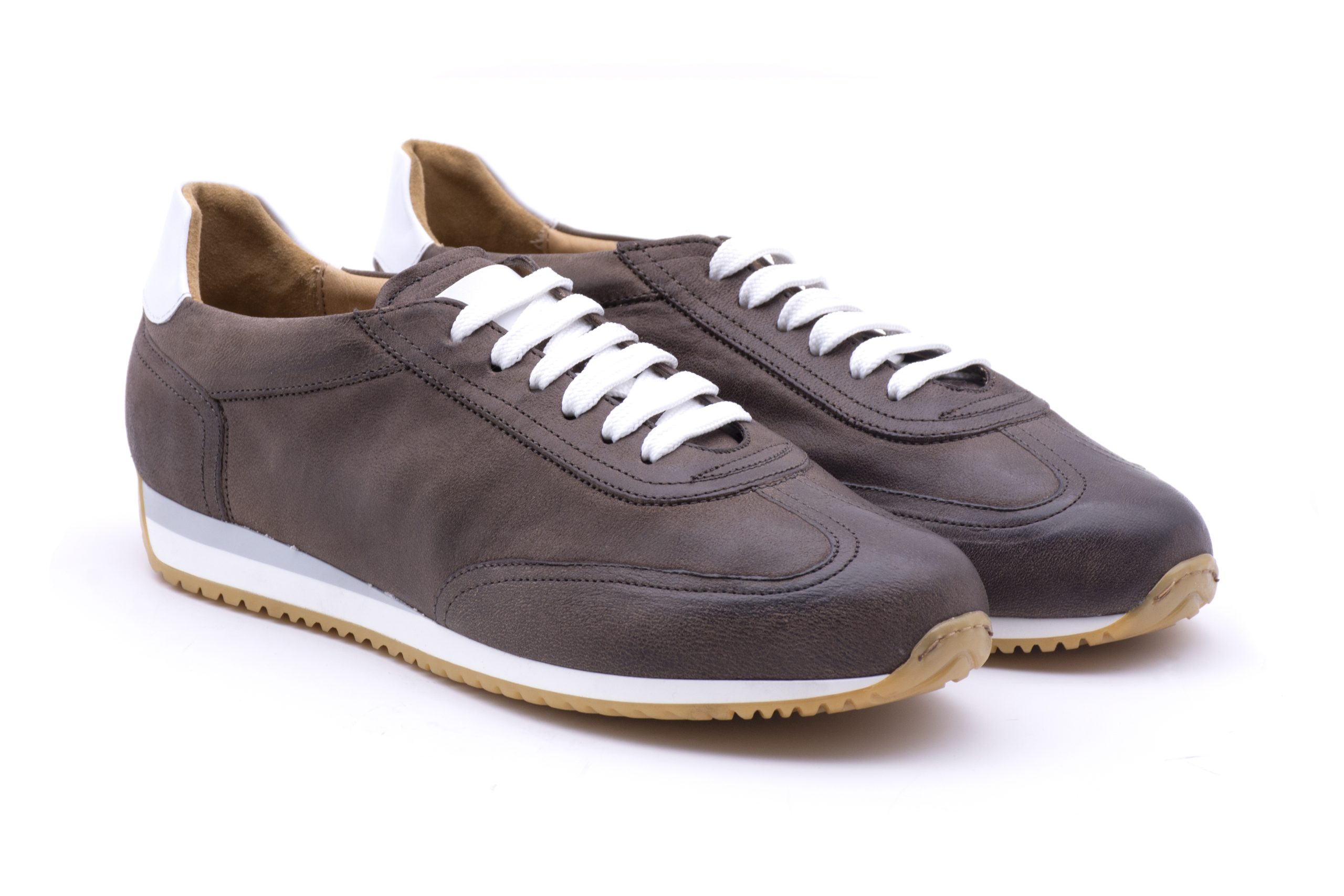 Sneaker ebano in pelle