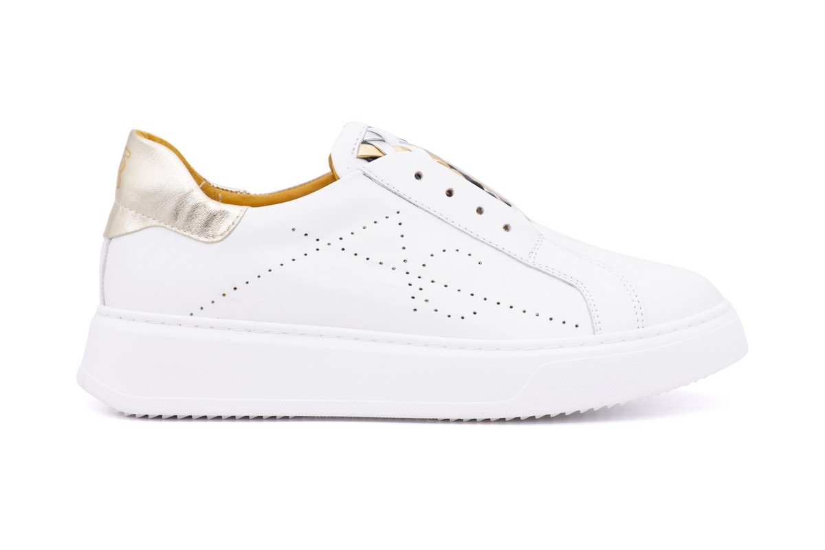 Sneaker slip on in pelle