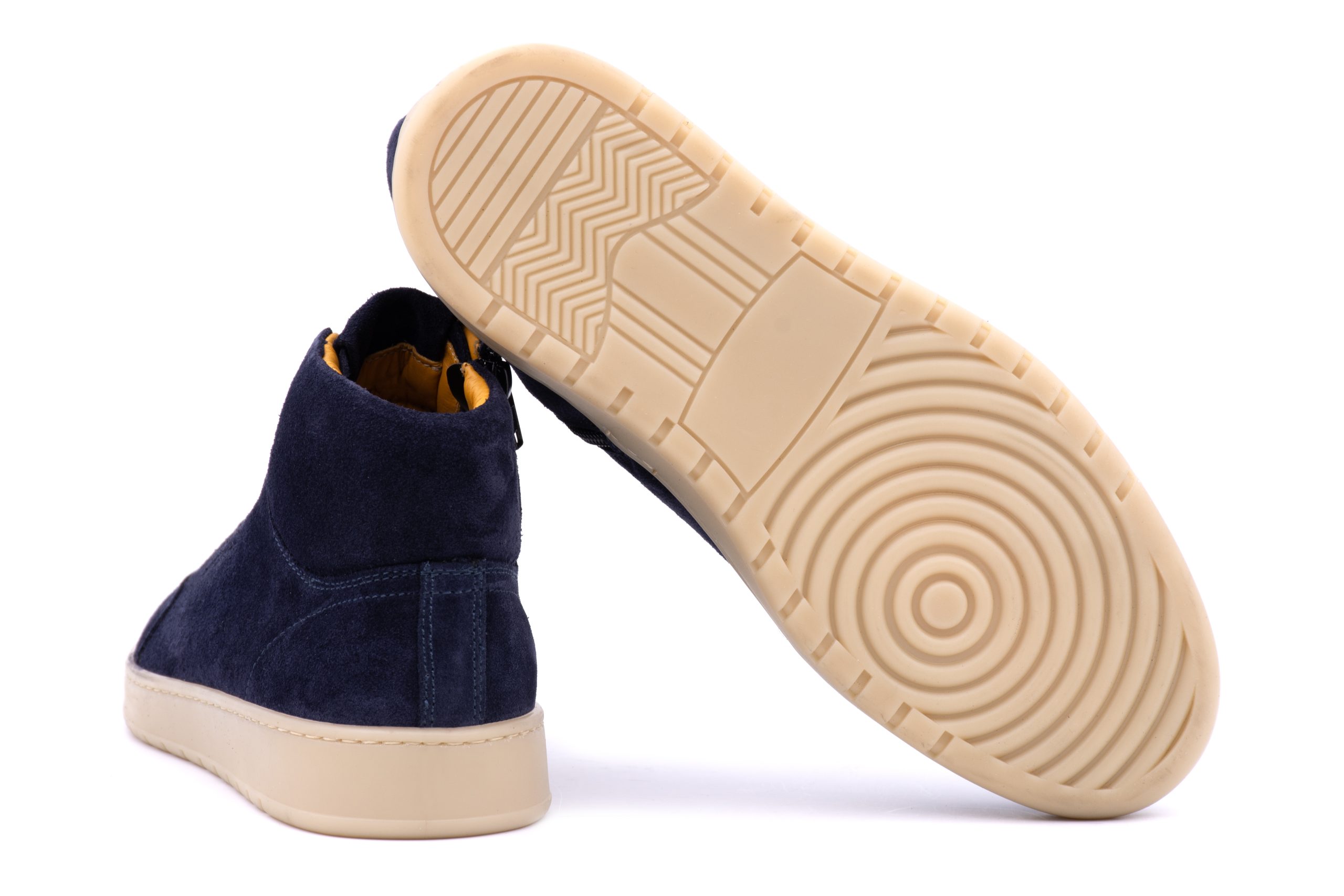 Sneaker Alta in Scamosciato