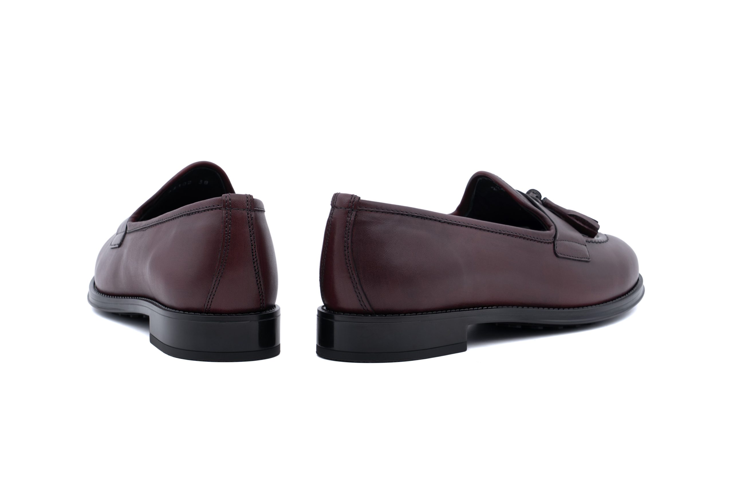 Mocassino in pelle con nappine